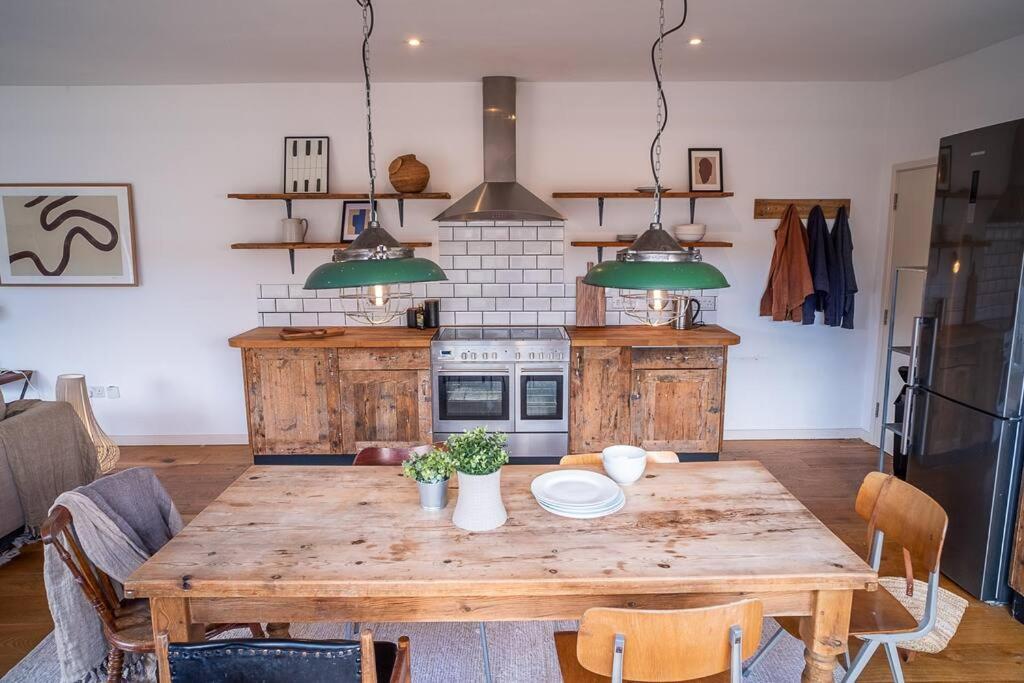 Apartamento Penthouse At The Old Tea Factory Londres Exterior foto