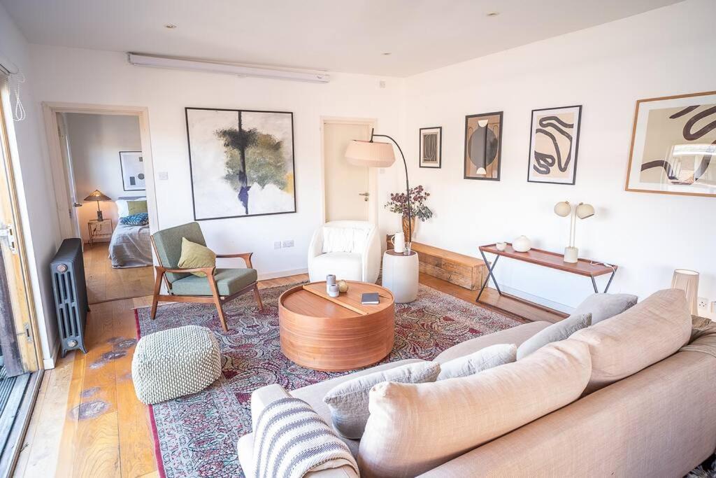 Apartamento Penthouse At The Old Tea Factory Londres Exterior foto