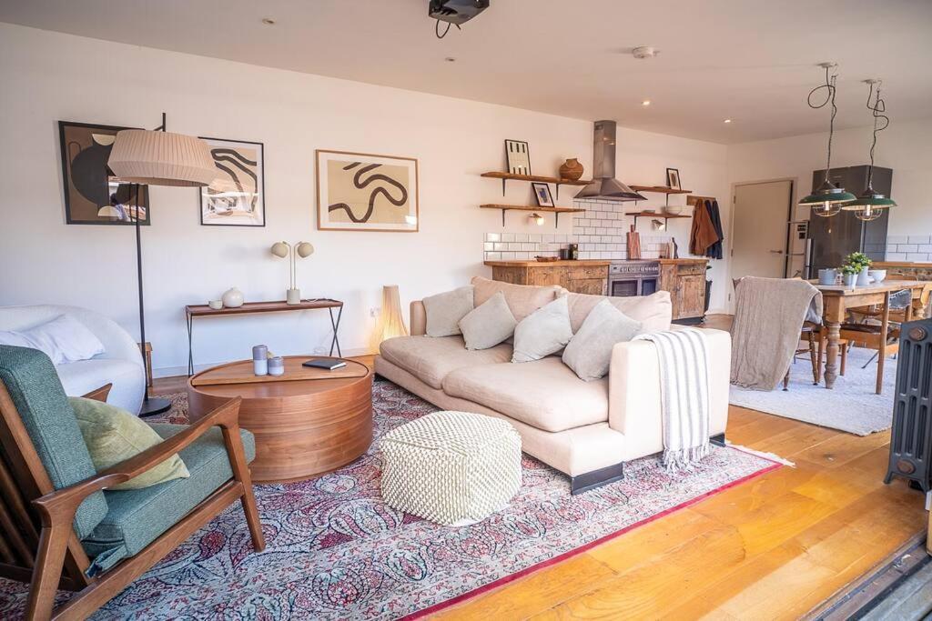 Apartamento Penthouse At The Old Tea Factory Londres Exterior foto