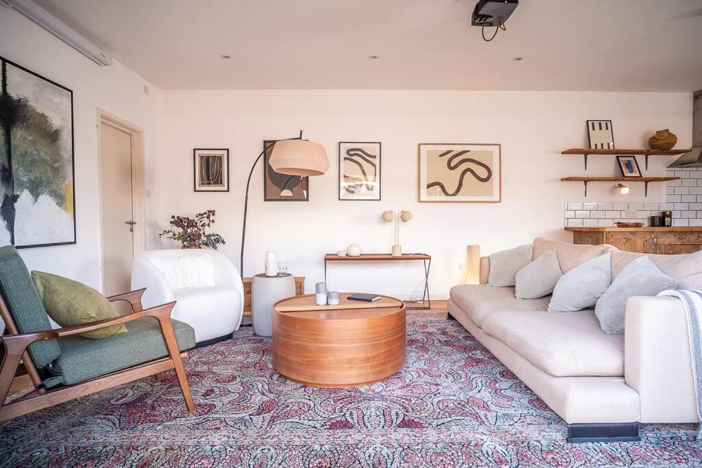 Apartamento Penthouse At The Old Tea Factory Londres Exterior foto