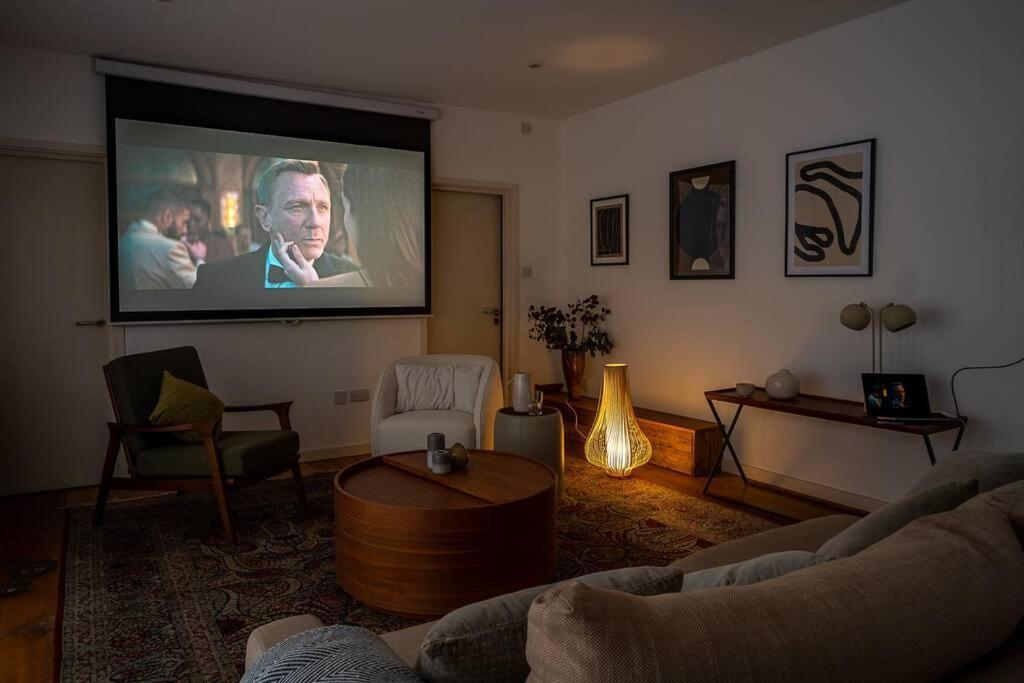 Apartamento Penthouse At The Old Tea Factory Londres Exterior foto