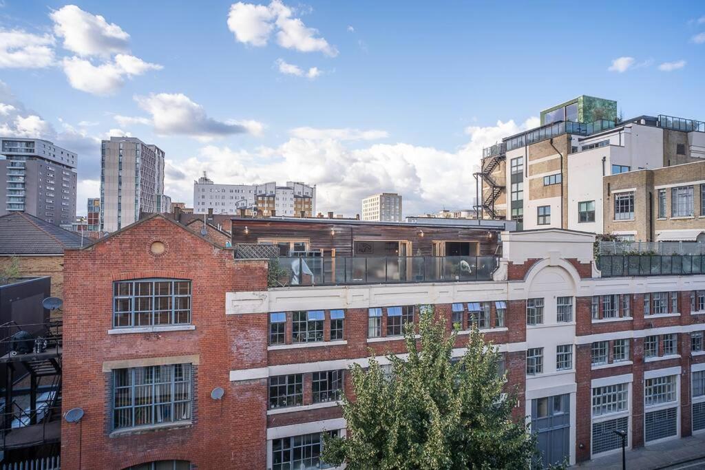 Apartamento Penthouse At The Old Tea Factory Londres Exterior foto