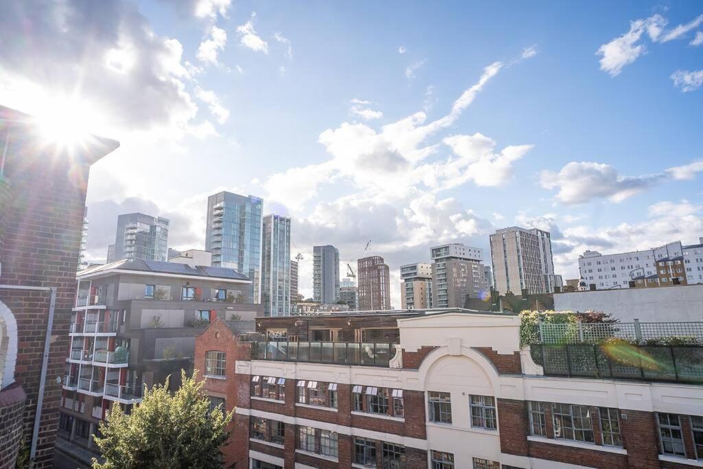 Apartamento Penthouse At The Old Tea Factory Londres Exterior foto